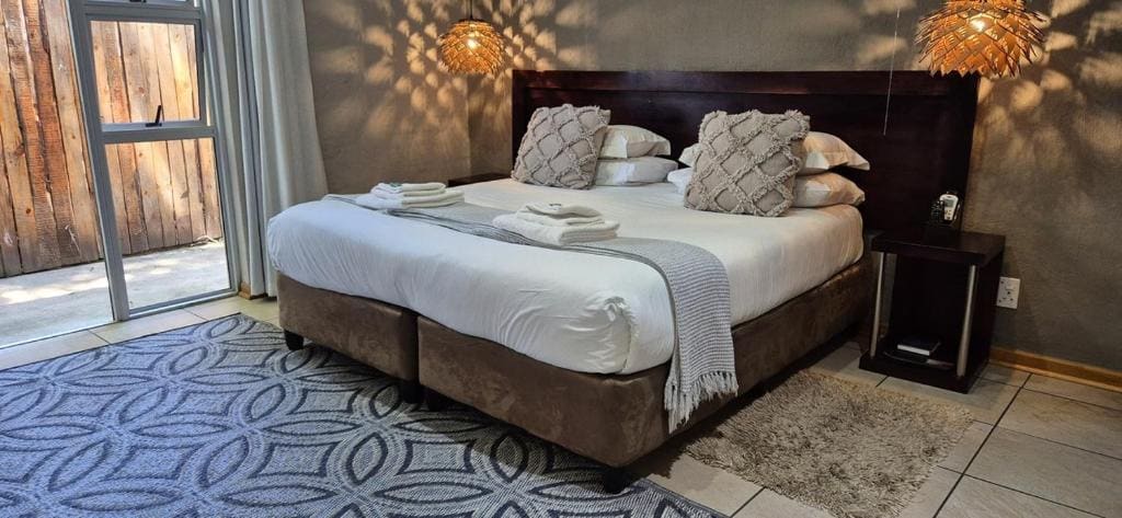 Deluxe Double or Twin Room room - Image 2
