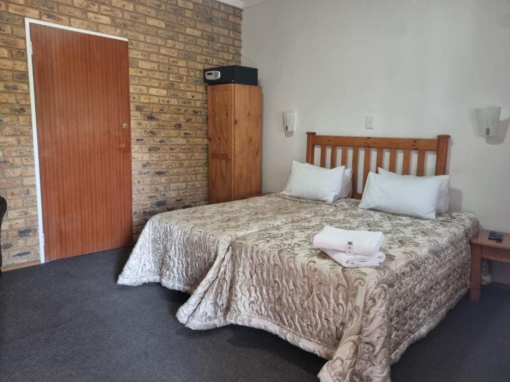 Standard Twin Room room - Image 2