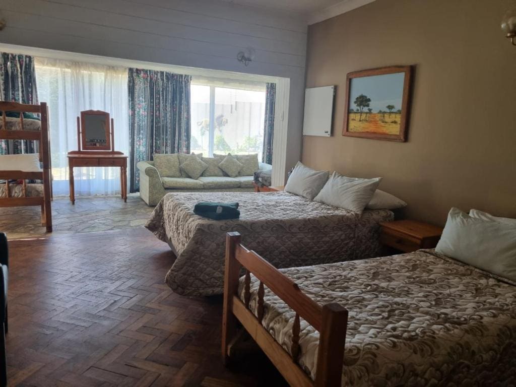Six Sleeper Family Room room - Image 2
