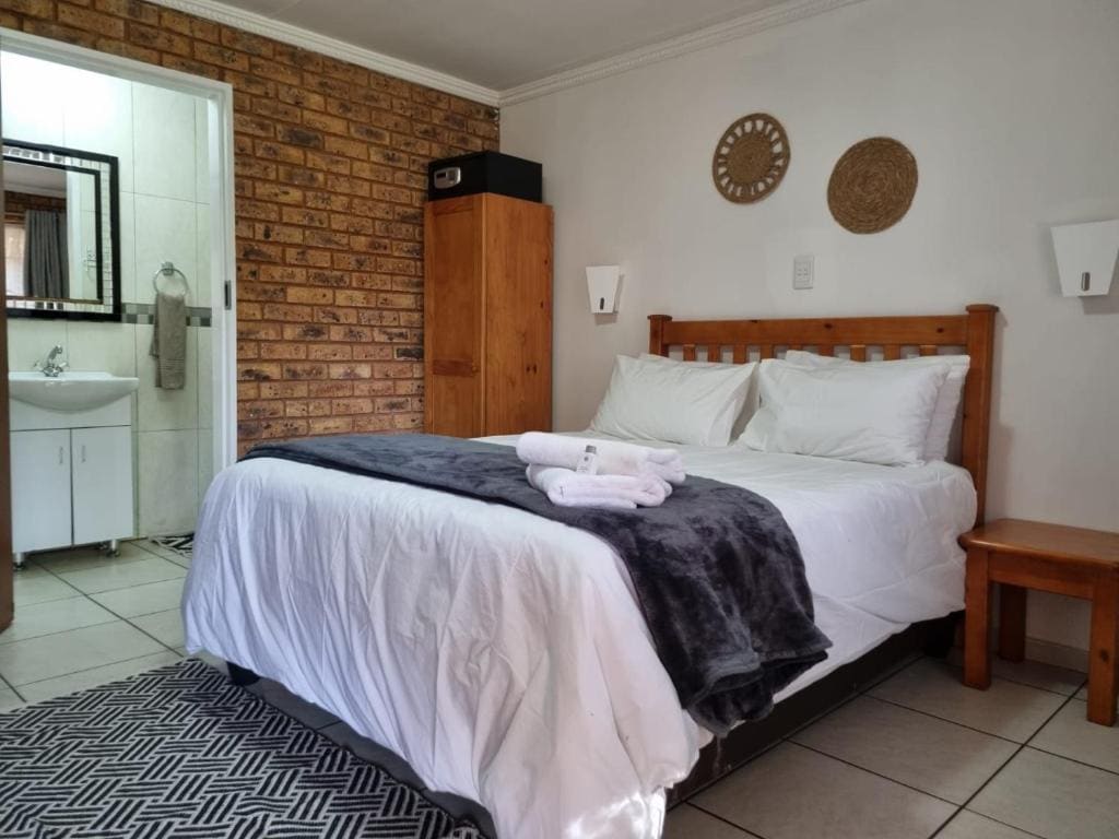 Deluxe Double Room room - Image 3