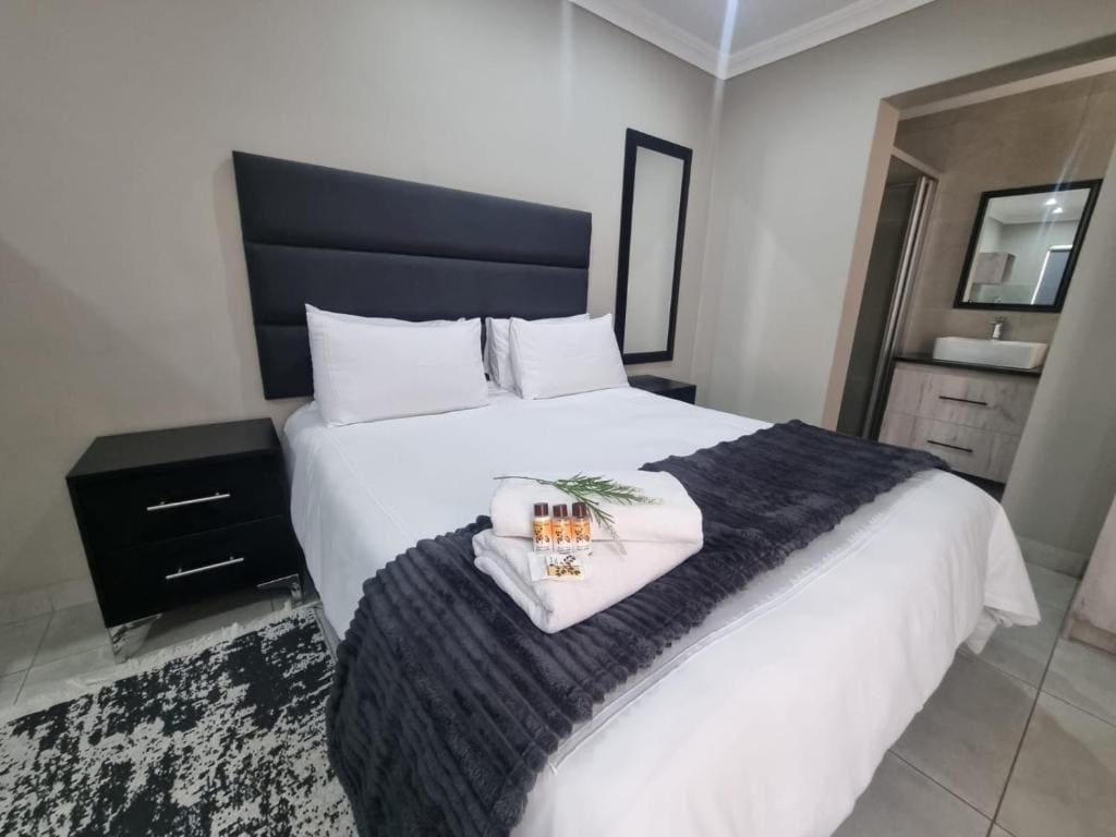 Queen Room room - Image 1