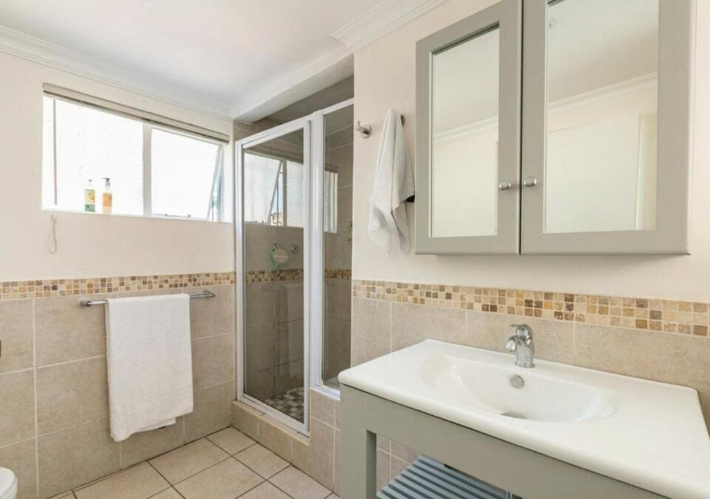Apartment - Split Level room - Image 3