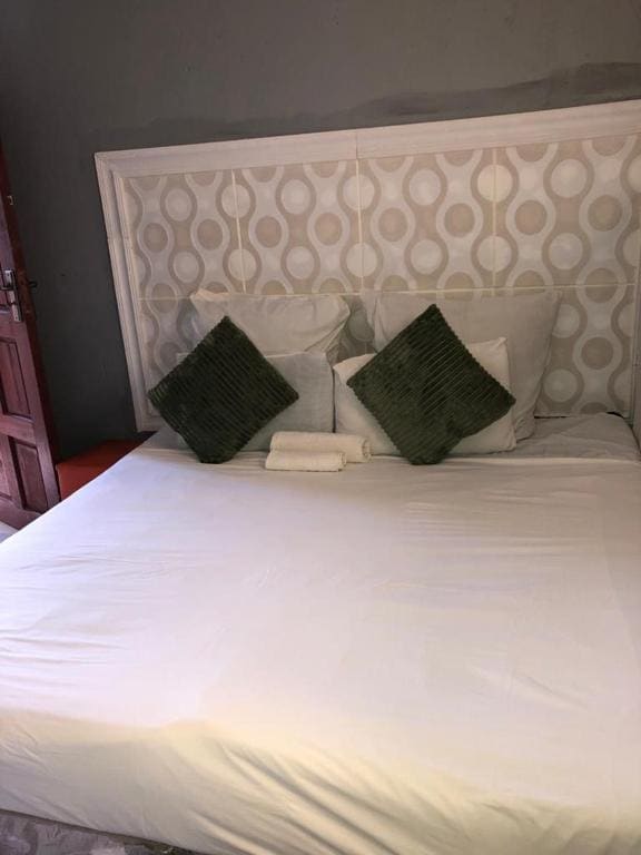 Basic Triple Room room - Image 2