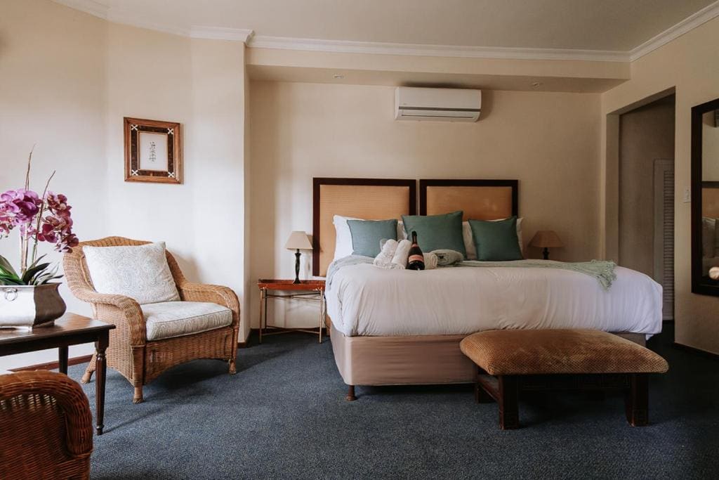 Standard Triple Room room - Image 1