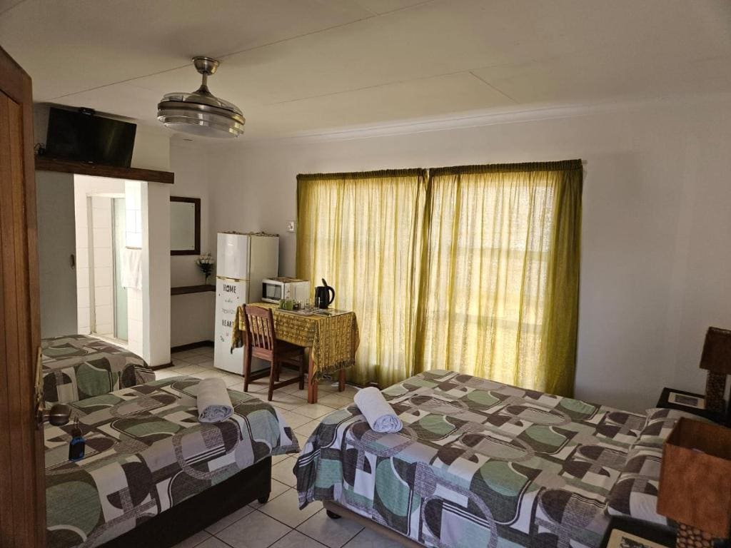 Family Room room - Image 2