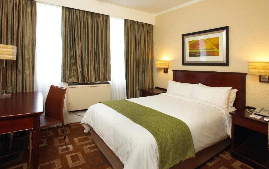 Standard Room 1 Double Bed Non-Smoking room - Image 2