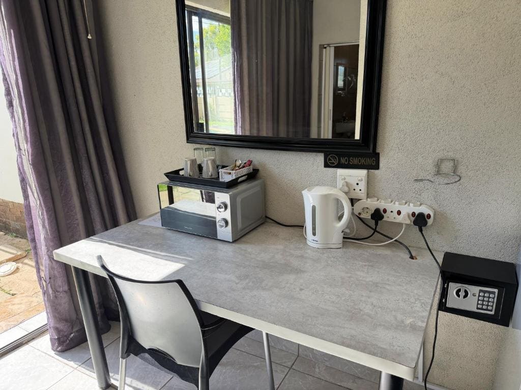 Double or Twin Room room - Image 2