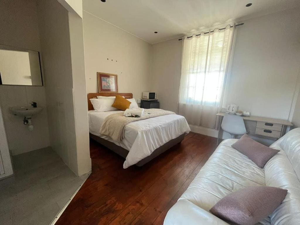 Standard Queen Room room - Image 2