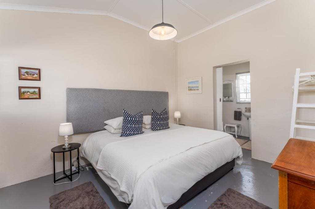 Deluxe Queen Suite room - Image 1
