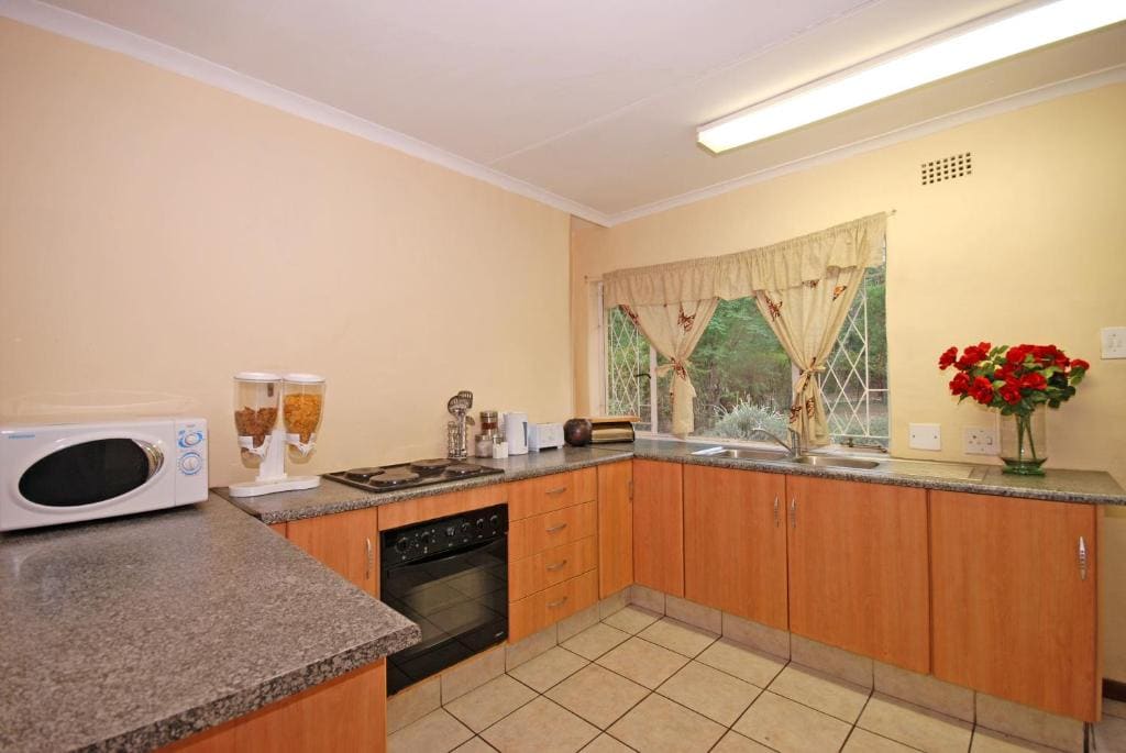 One-Bedroom Chalet room - Image 3