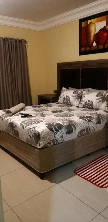 Double Room with Private Bathroom room - Image 2