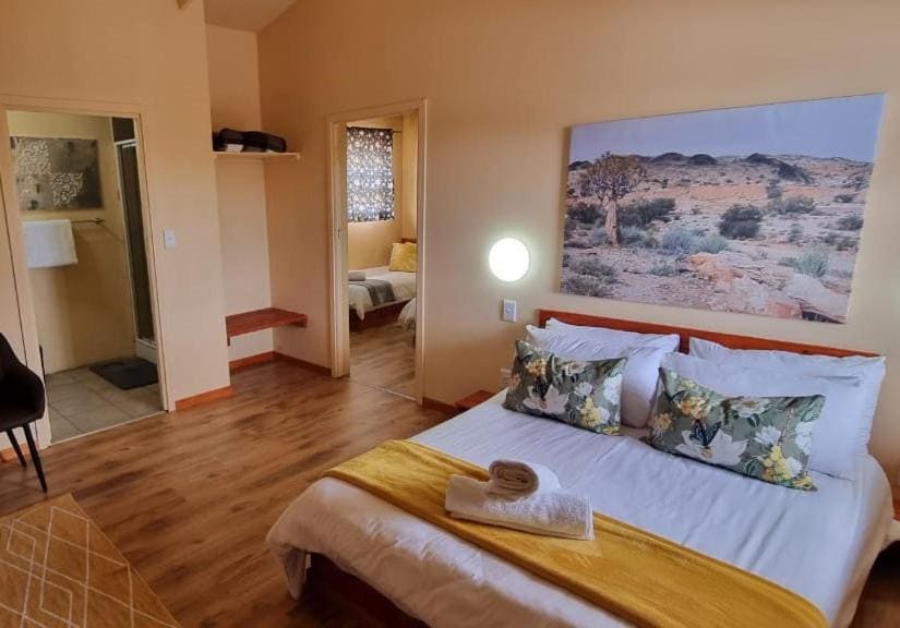 Family Room room - Image 1