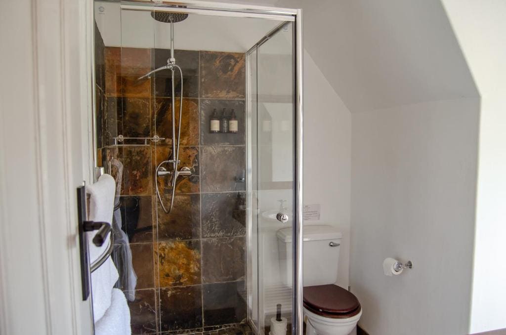 Double or Twin Room - Springbok room - Image 3