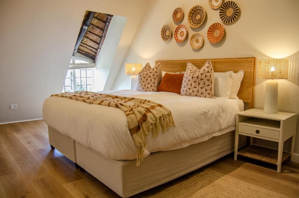 Comfort Double Room - Ilanga room - Image 2