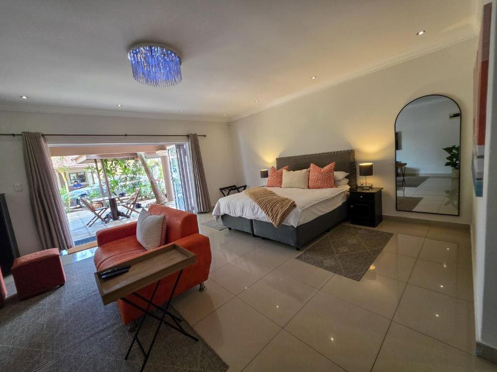 King Suite with Ocean View room - Image 1