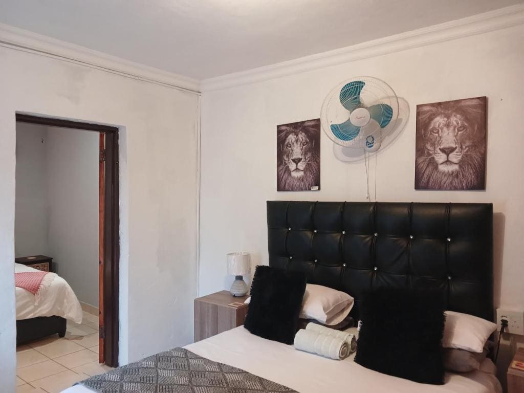 Triple Room with Shower room - Image 3