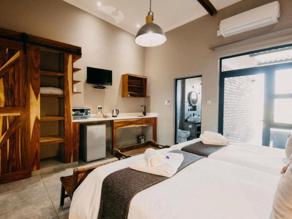 Luxury Twin Room room - Image 3