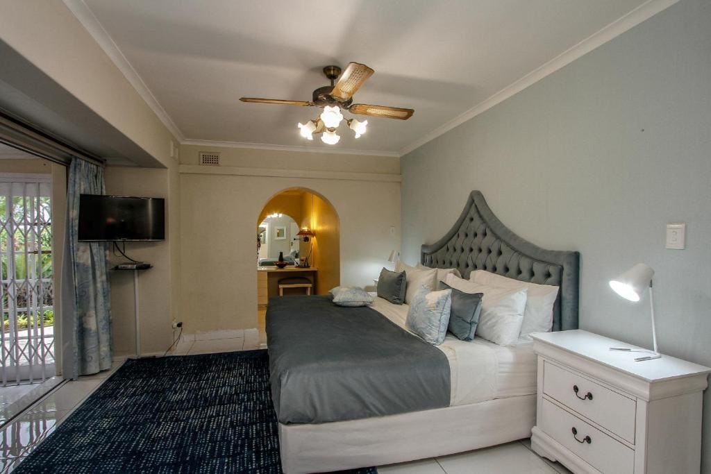 King Room room - Image 1