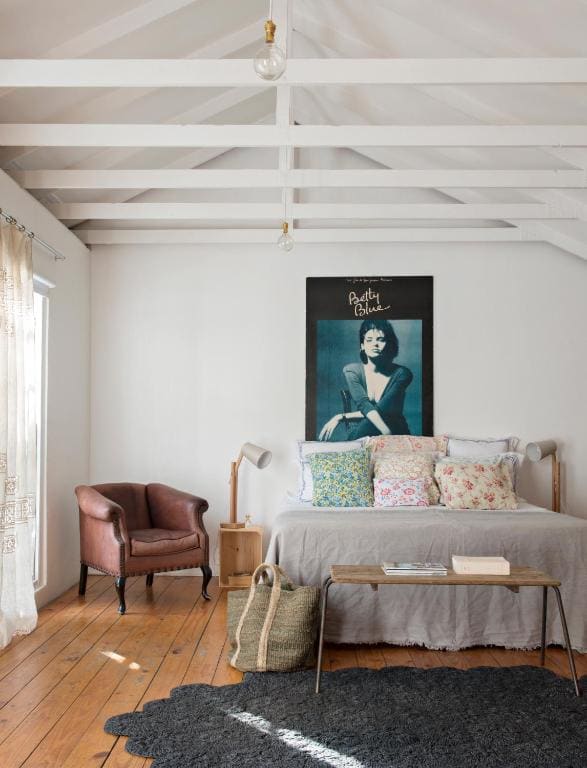 Three-Bedroom House room - Image 2