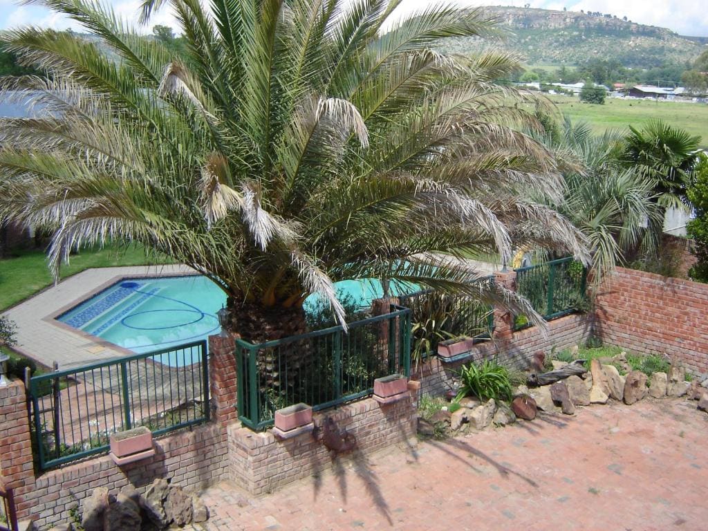 Deluxe Double Room with Balcony room - Image 2