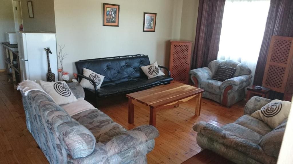 Deluxe Family Room room - Image 3