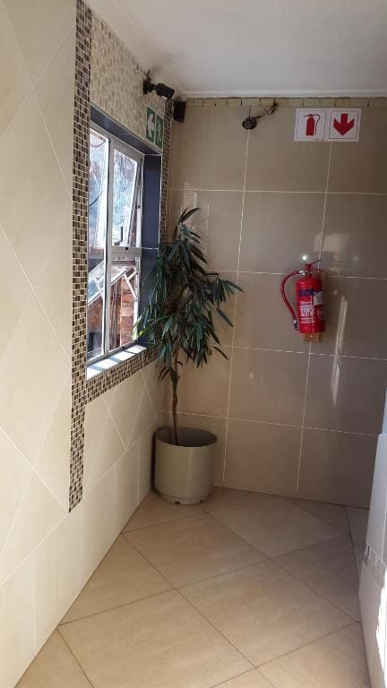 Executive Suite room - Image 1