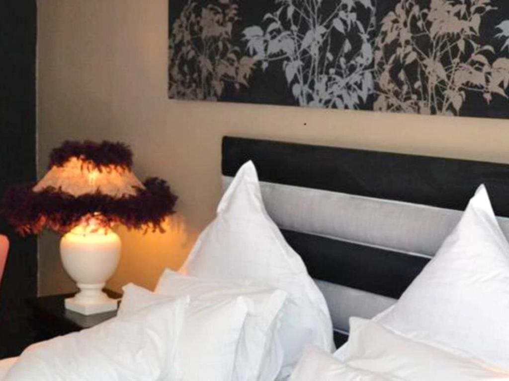 Deluxe Suite room - Image 1