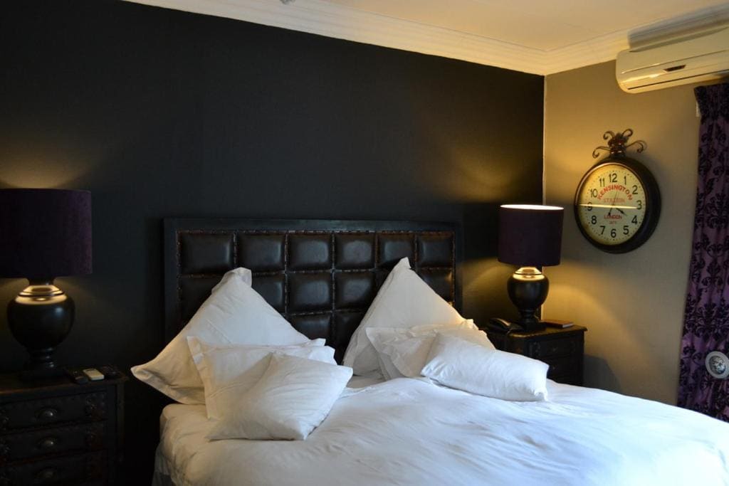 Executive Suite room - Image 3
