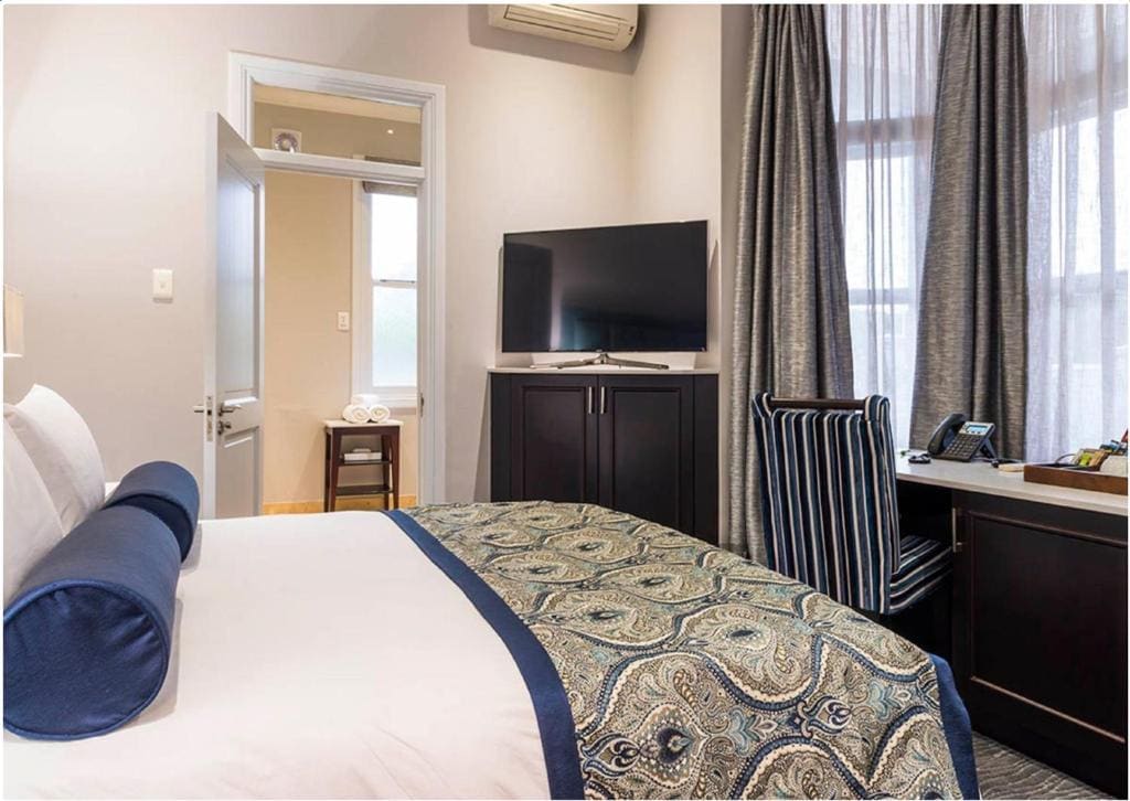 Deluxe Double Room room - Image 2