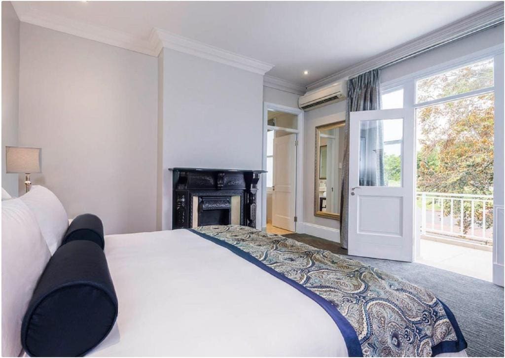 Deluxe Double Room room - Image 3
