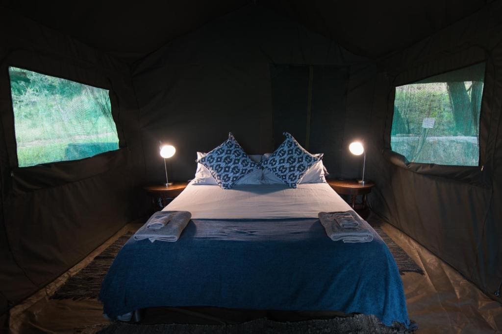 Tent room - Image 1