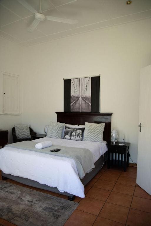 Standard Double Room room - Image 3
