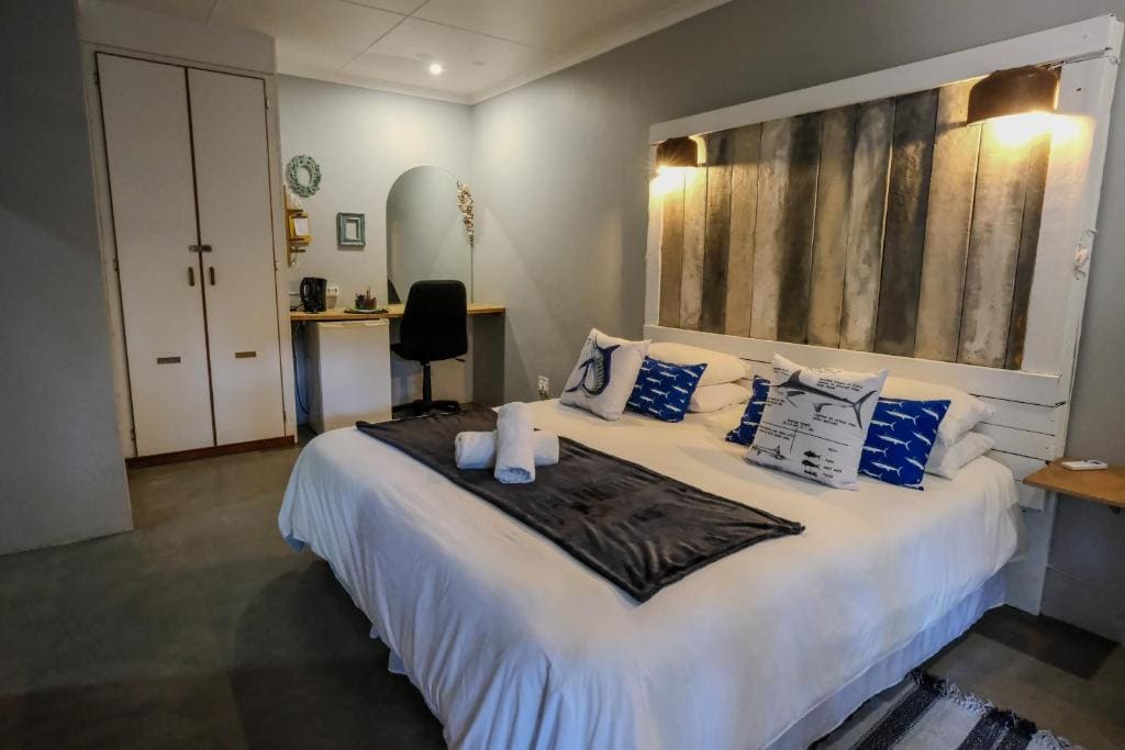 Standard Double or Twin Room room - Image 1