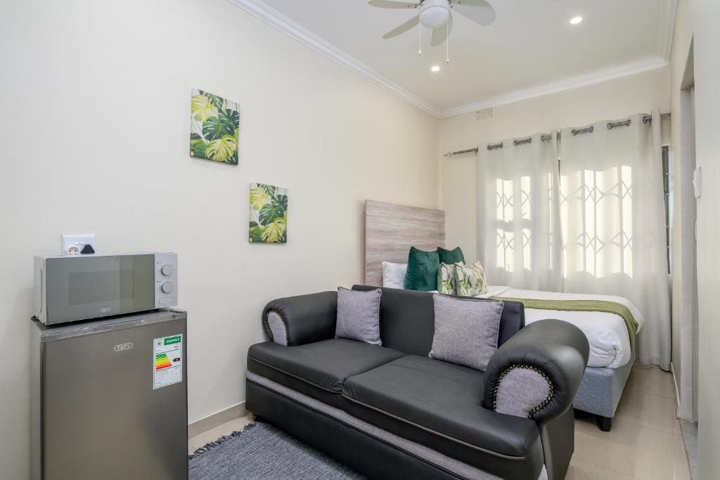 Standard Double Room room - Image 3