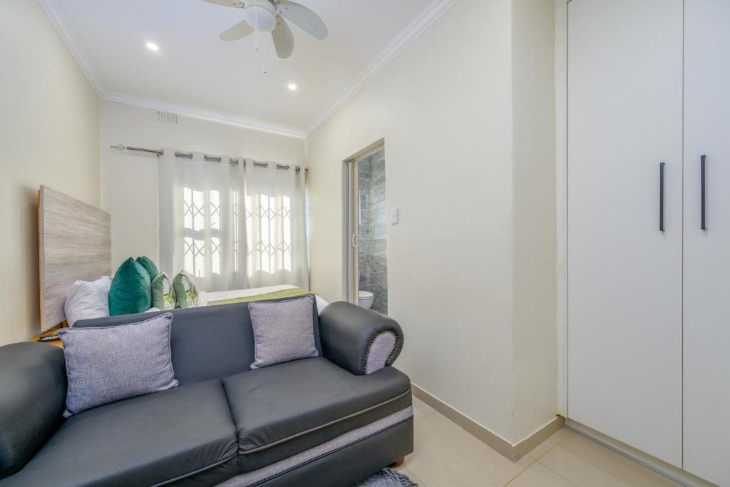 Standard Double Room room - Image 2