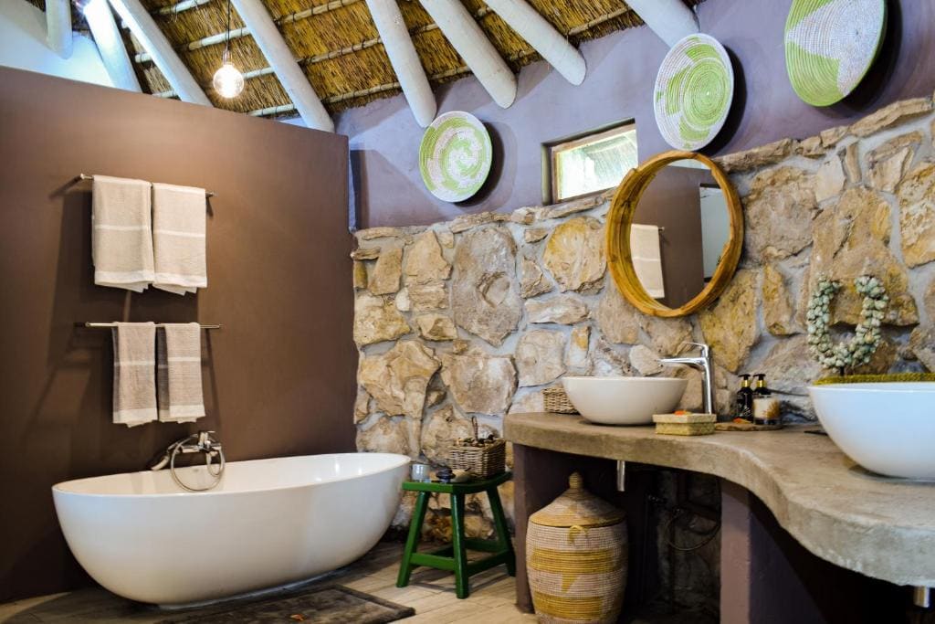 Suite with Hot Tub room - Image 2
