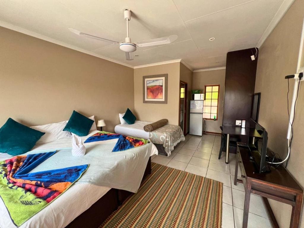 Luxury Cottage room - Image 1