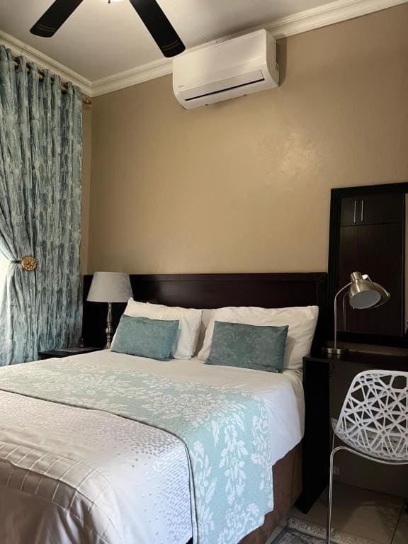 Standard Double Room room - Image 2