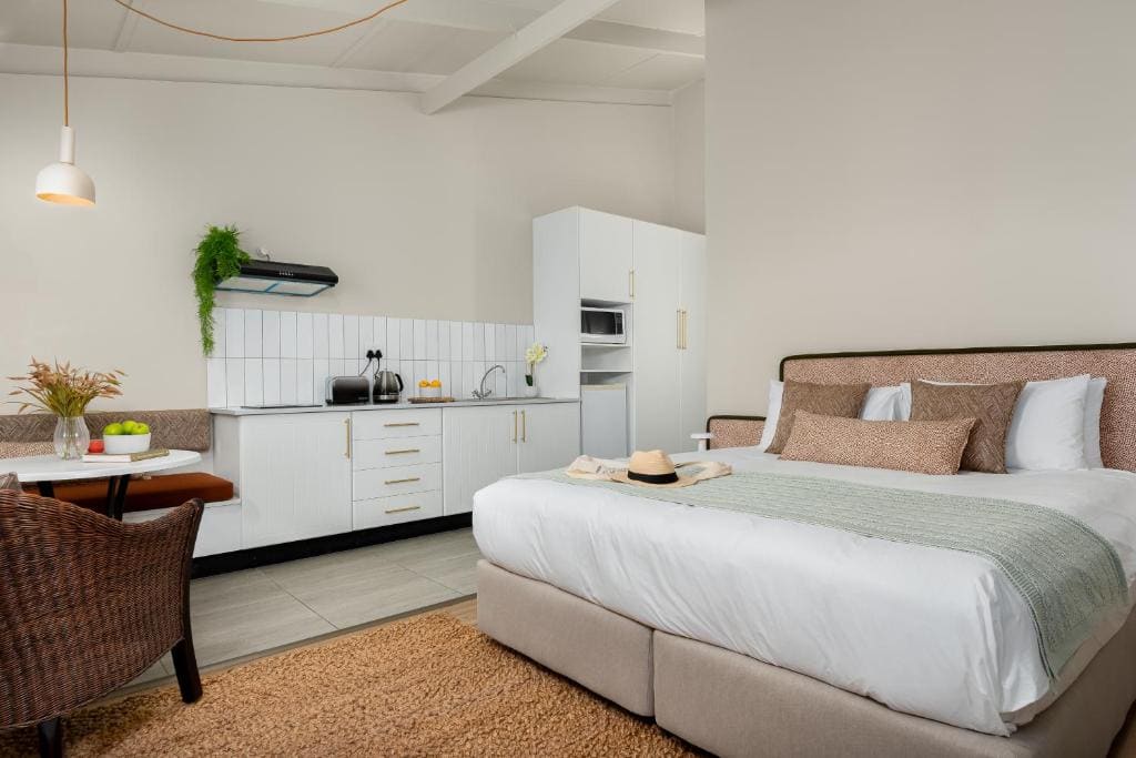 Deluxe King Studio room - Image 1