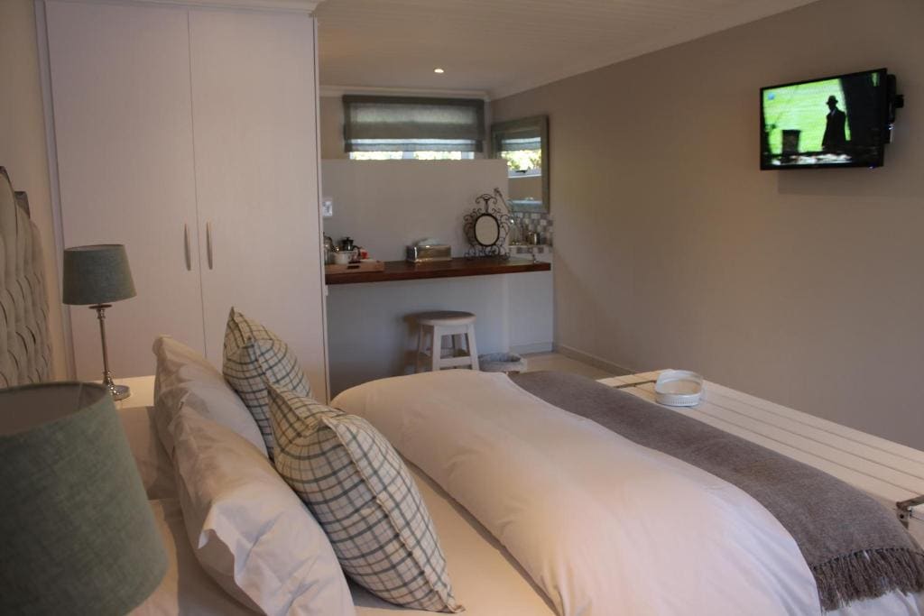 Double Room with Private Bathroom room - Image 2