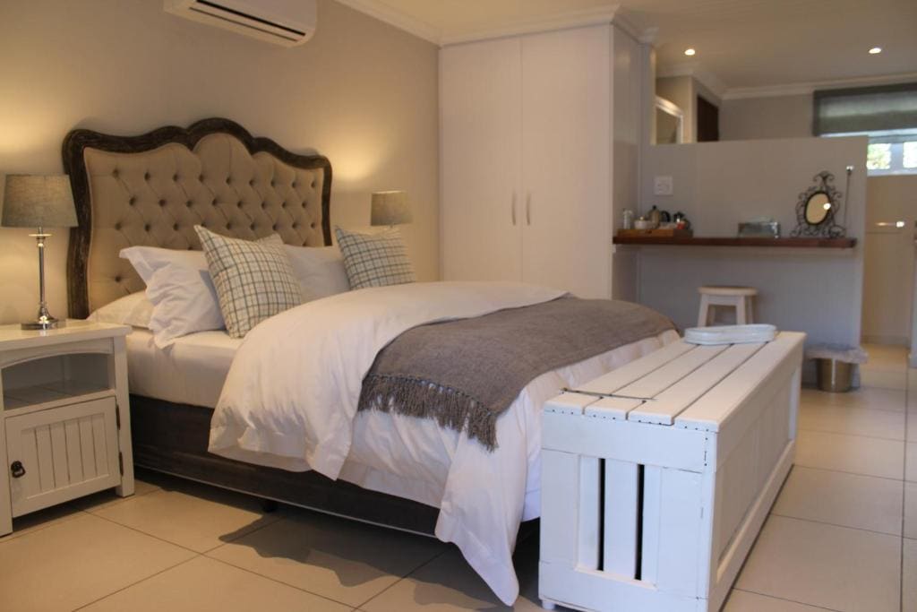 Double Room with Private Bathroom room - Image 1