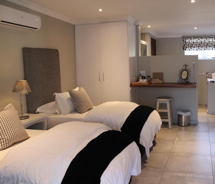 Budget Twin Room room - Image 1