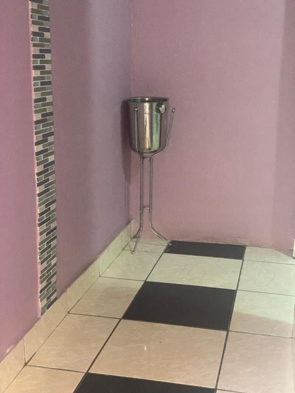 Deluxe Double Room with Shower room - Image 1