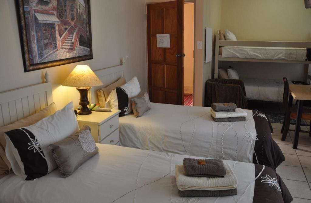 Twin Room room - Image 1