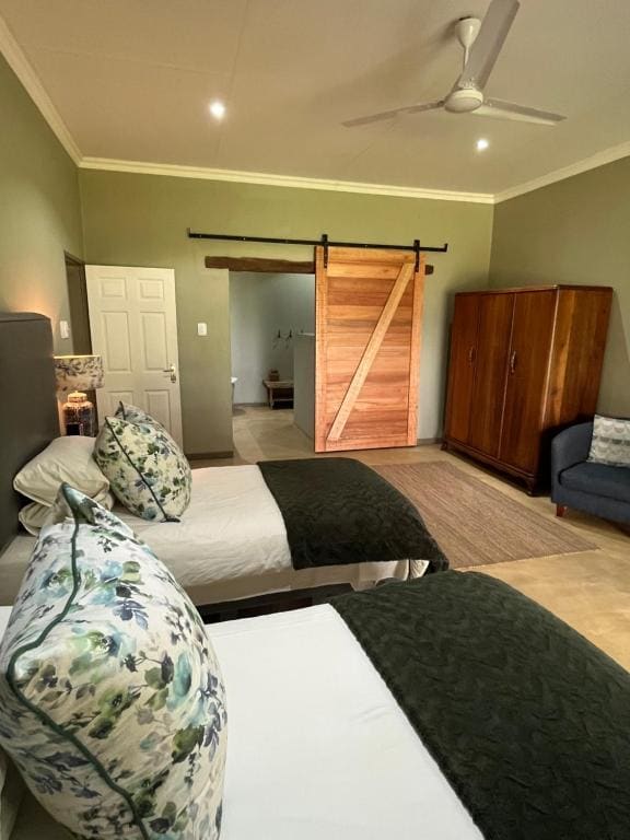 Double or Twin Room with Private Bathroom room - Image 2