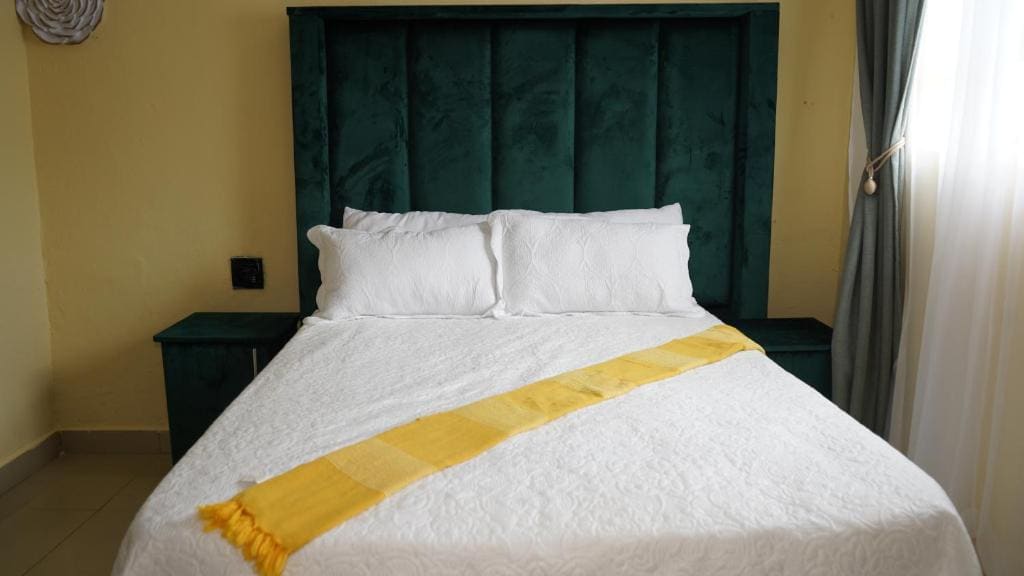 Deluxe Room room - Image 3