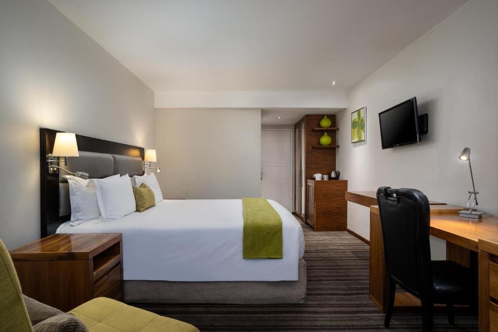 Standard Twin Room room - Image 2