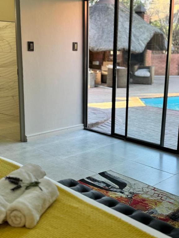 Superior Double Room room - Image 3