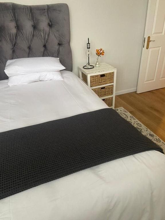 Deluxe Double Room with Extra Bed room - Image 1
