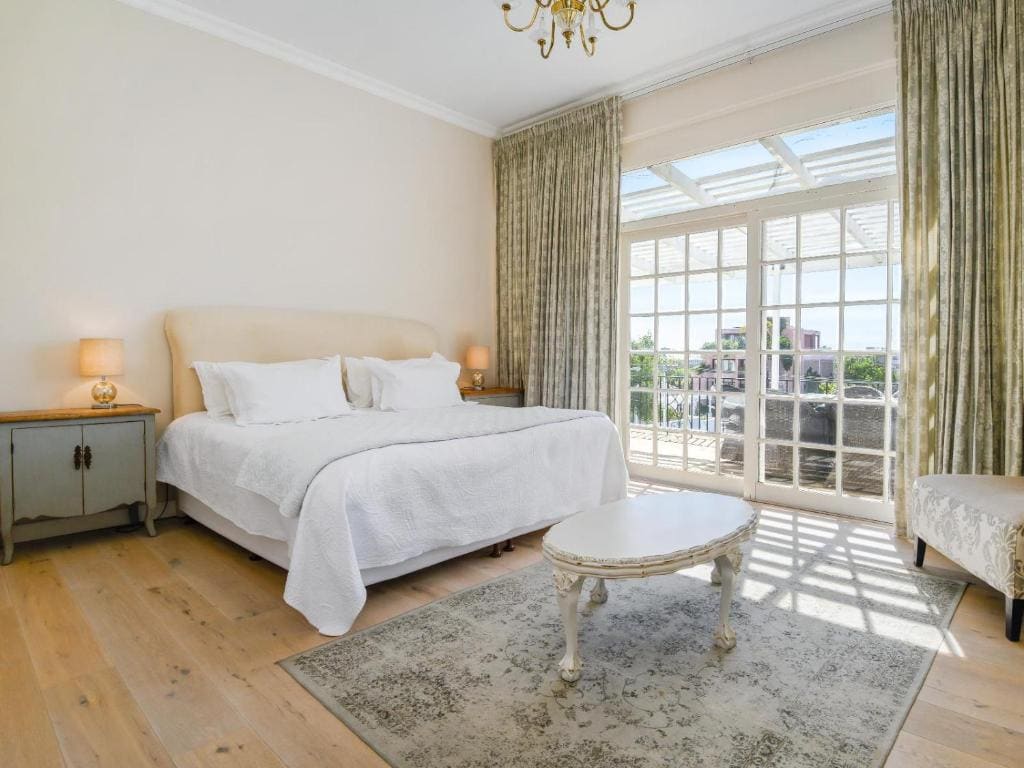 King Room with Balcony room - Image 2